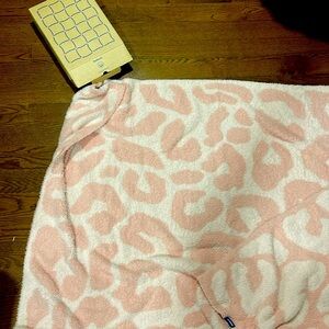 Bedsure blanket size 50x60 inches material polyester